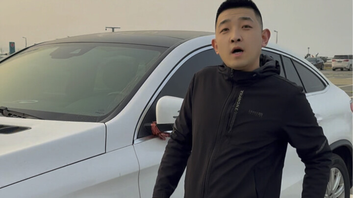 Brothers, Mr. Long Dongqiang is back!