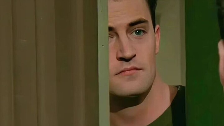 Bạn thân | Chandler | Anh ấy là mối tình chớm nở thời niên thiếu, chỉ một ánh nhìn đã khiến tôi say 