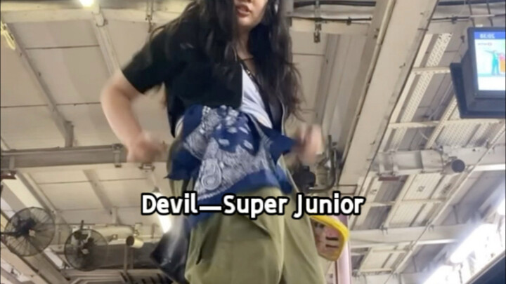 Is it true that no one watches SJ dance these days? !