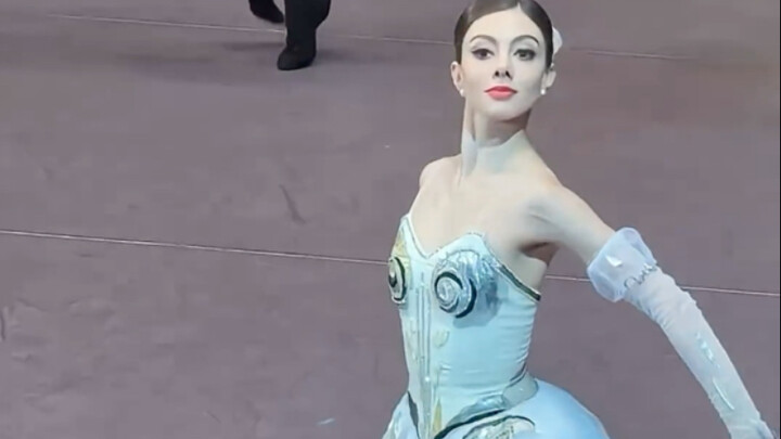 [Repost] Ulyana Moksheva's "Swan Lake - Variation of the Spanish Princess" at the Bolshoi Theatre, M