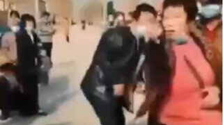 คุณป้า: ดูให้ดีนะหนุ่ม! นี่แหละคือสตรีทแดนซ์!