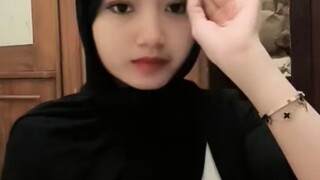 Awek TikTok 🇮🇩 | si Manis live pake baju putih ketat kelihatan garis² BH bikin gagal fokus