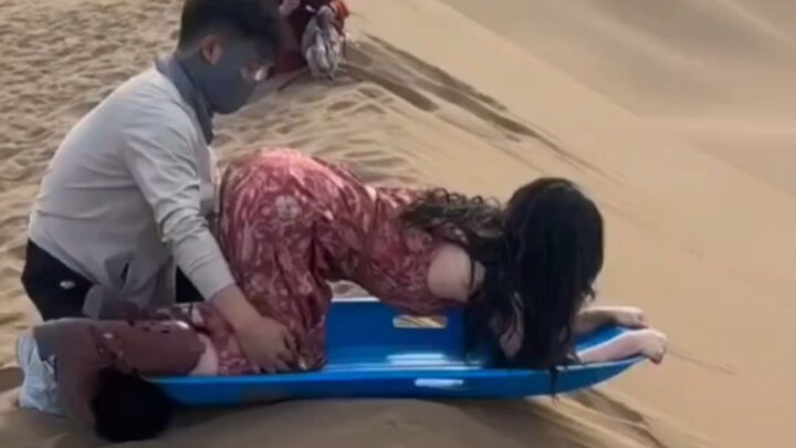 ท่าทางของพี่สาวคนนี้ช่างเป๊ะจริงๆ