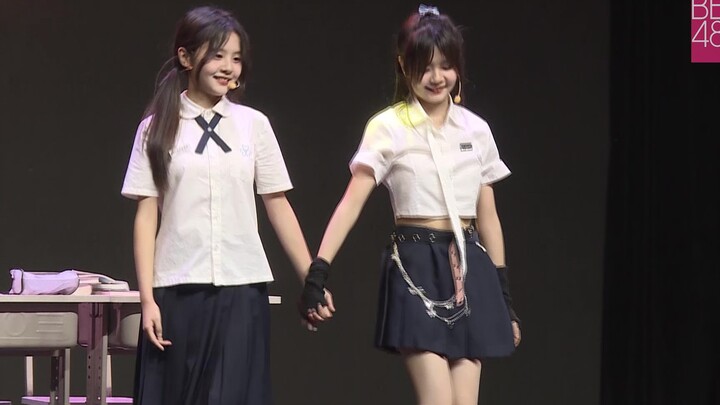 【BEJ48】Panggung Menarik Pasangan Terbaik "Hold me tight"