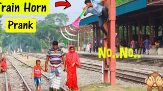 อัพเดท Viral Train Horn Prank 2021 Best Of Train Horn Prank Reaction ต่อสาธารณะ