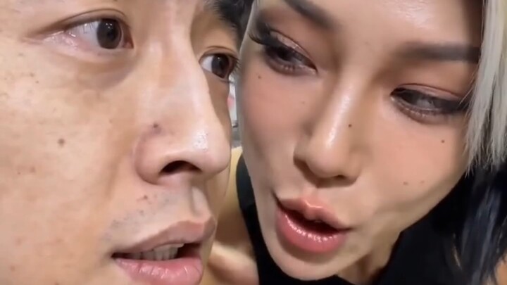 FMG Nữ cơ bắp tiểu phẩm - Cô vợ muscle bảnh bao cường tráng và kẻ yếu đuối là tôi (1) do ai sản xuất