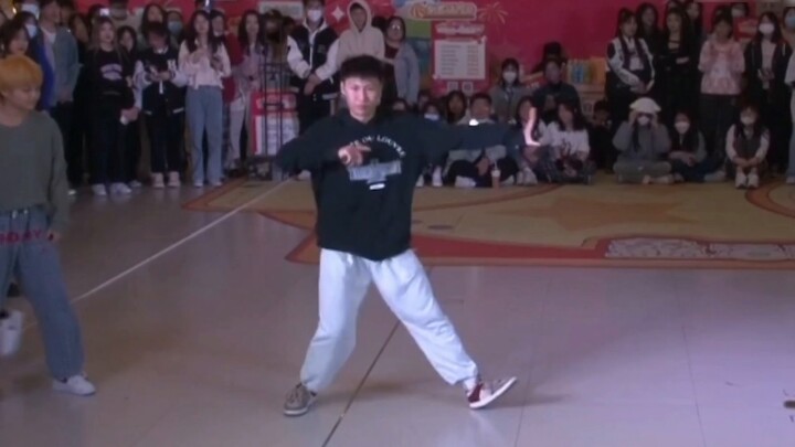 What happens when you dance to Hoseok's boy meets evil?!