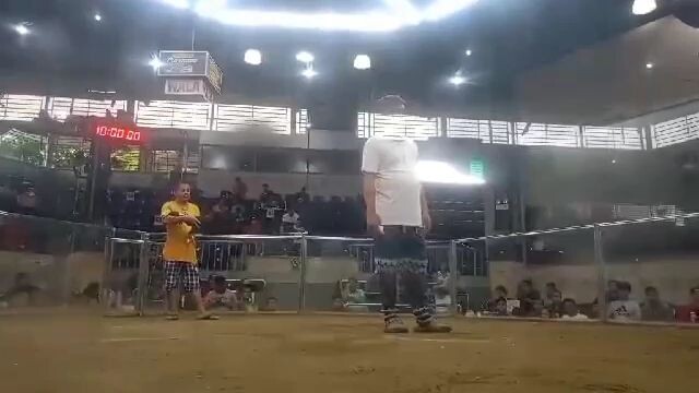 2 hits champion @NCCA 1st fight roundhead hatch