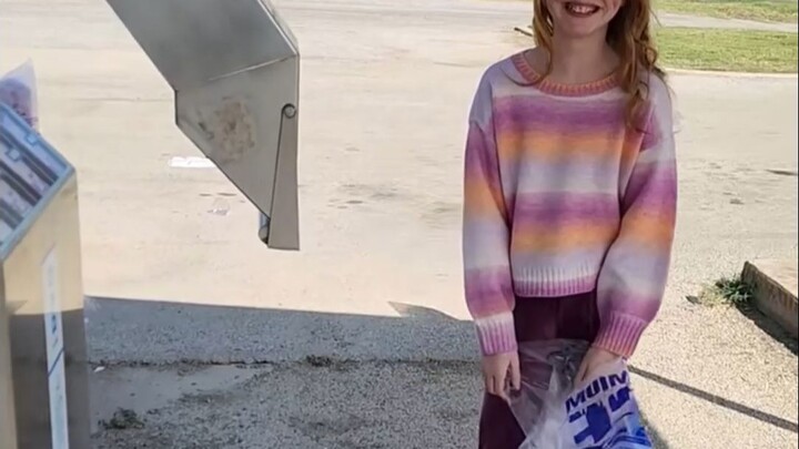 These foreign parents are so mean, hahaha!