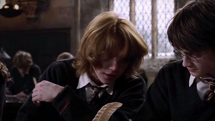 【رون/الجمال】“ويزلي يعبّر عن ازدرائه”