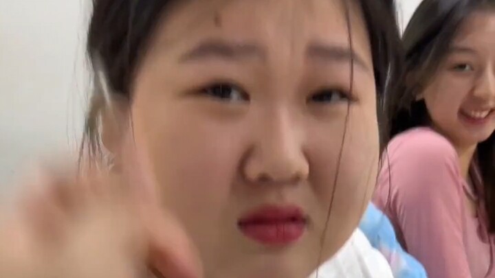 أنت مفاجأة لن أقابلها إلا مرة واحدة في حياتي!