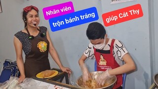 DIVA Cát Thy tuyển được "đào đẹp" trộn bánh tráng giúp - Ẩm thực Cha Rồng