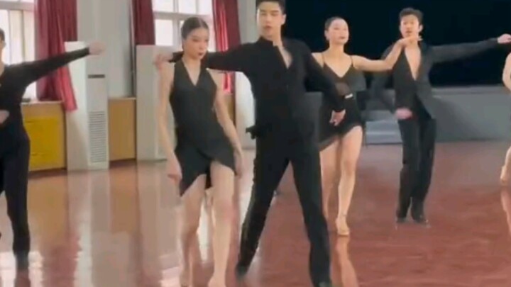 Wang Chongmo and Li Mohan [Momo] – Class Latin Dance Focus, April 2, 2022