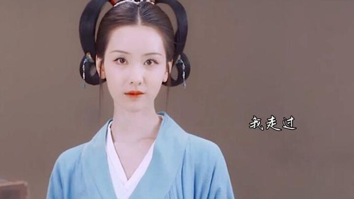 The top scholar and the little maid make such a perfect match—dashing and spirited, the young hero s