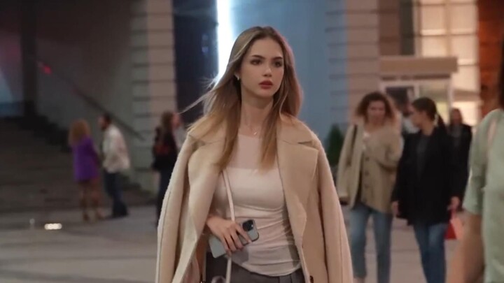 Cute and sexy Russian beauty—a random passerby—seems to be pretty good at learning Russian too!