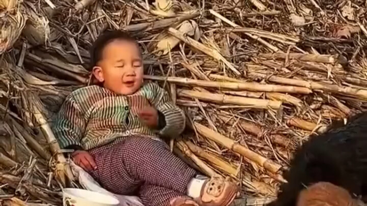 كنت غبيًا حقًا آنذاك، وكنت أفكر بالفعل في أن أكبر.