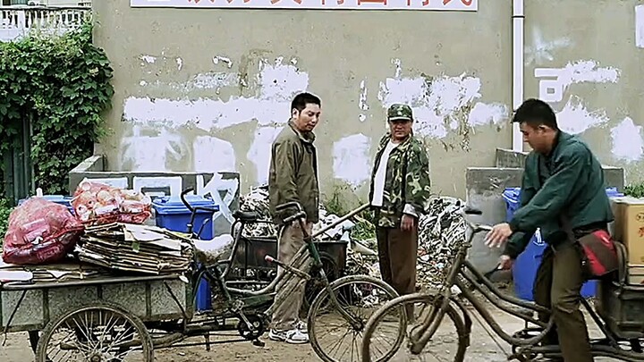 المجموع واحد وخمسة.