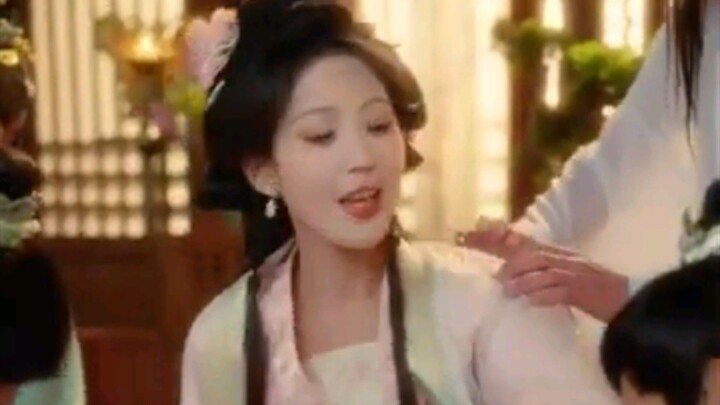 99. To spite scumbag I slept with crown prince by accident used him as guard—now I’m crown princess!