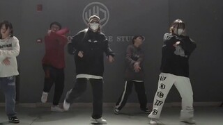 ฉันต้องการเต้นคัฟเวอร์ของ U_BTS!