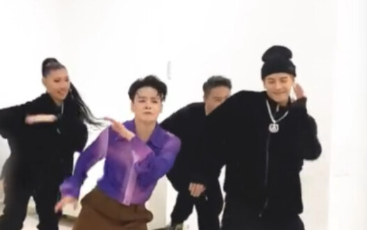 【刘逸云 Amber】amber和Jackson又在一起跳舞啦！好喜欢这种氛围