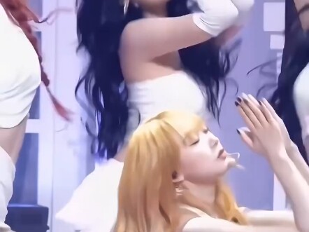 Ningning live performance!