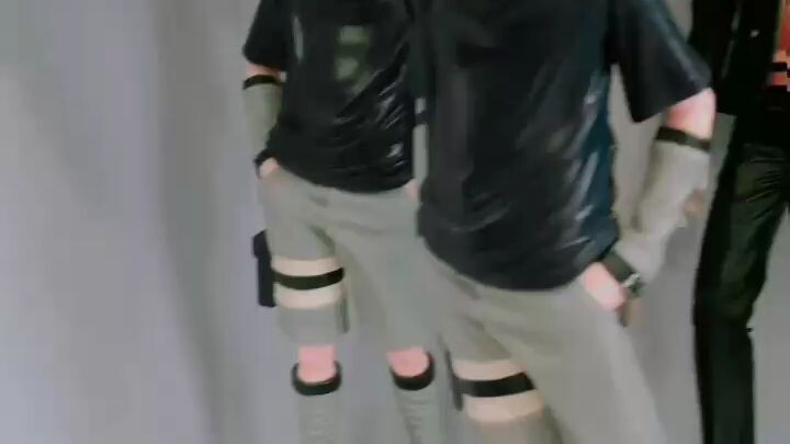 gw ketika dikira wibu dadakan,otw liatin koleksi☠️