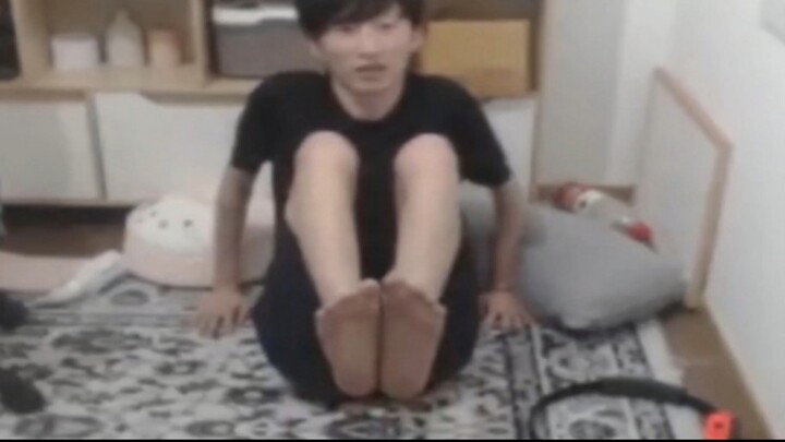♿️เข้ามาโดนกระบองไฟฟ้าเหยียบหลังด้วยเท้าอันงดงาม
