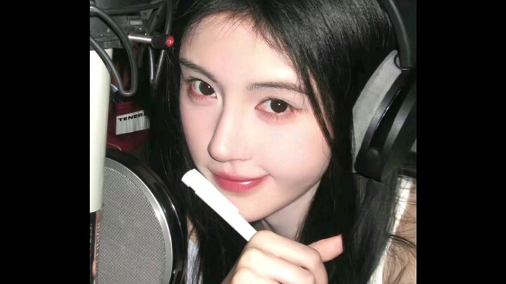 Memberikan kepada kita Xiao Ju yang bisa manis sekaligus unik. (＞ｙ＜)