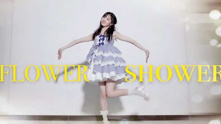[Little D] - Cover Dance of HyunA's "Flower Shower" ... Um... I'm back.