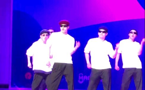 Loạt popping của chàng trai tinh thần