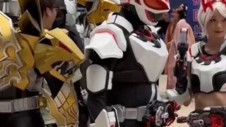 Kamen Rider, ingatlah untuk melindungi dirimu saat keluar