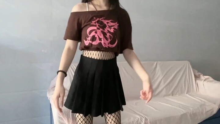 Mùa hè này, người thì ngắm biển, người thì được yêu thương, chỉ mình tôi vẫn cô đơn đến giờ!