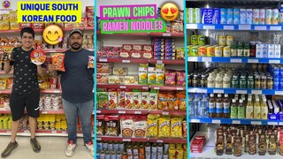 EATING UNIQUE SOUTH KOREAN FOOD - PRAWN CHIPS, RAMEN NOODLES ETC !! 😍😋😎