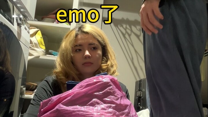 Setelah setahun tinggal bareng pacar Amerika yang ditemui langsung, aku kemas barang dan bersiap pin