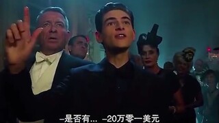 Seluruh Kota Gotham adalah miliknya, berapa pun uang yang dia habiskan, itu hanya seperti memindahka