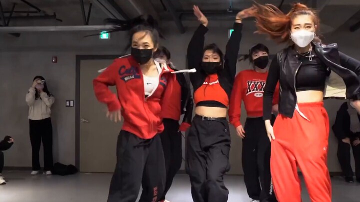 "Bada Boom" versi koreografer Songle + Minbyul dirilis! 220115