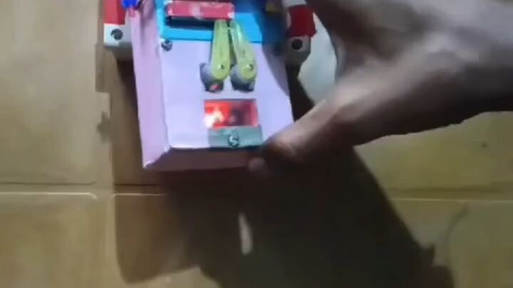 DIY Cardboard Universal Mobile Battery Charger 🔋📱⚡