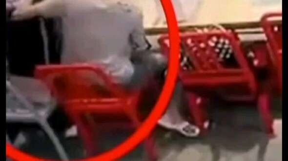 Man presses his girlfriend’s head into the hot pot—yet she claims it was just a misunderstanding?