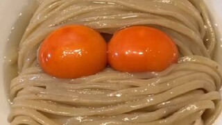 Mukbang asing itu kasihan sekali...