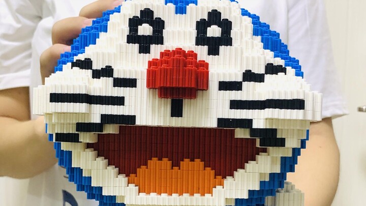 Doraemon, what's wrong with you? Say something!