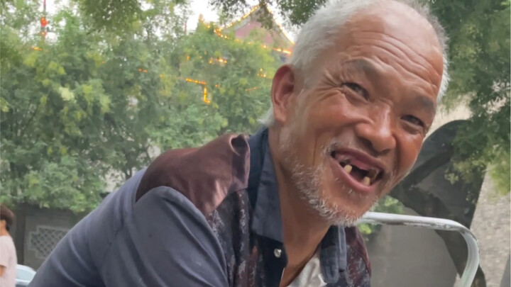 当爱在人间蔓延，孤独的人，便没有冬天