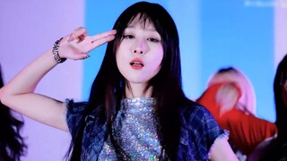 Làm sao mà điều này không gây nghiện được? Các cô gái và nữ hoàng nóng bỏng xuất hiện hoành tráng ng