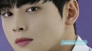 Cha Eun-woo cuteness overload😍