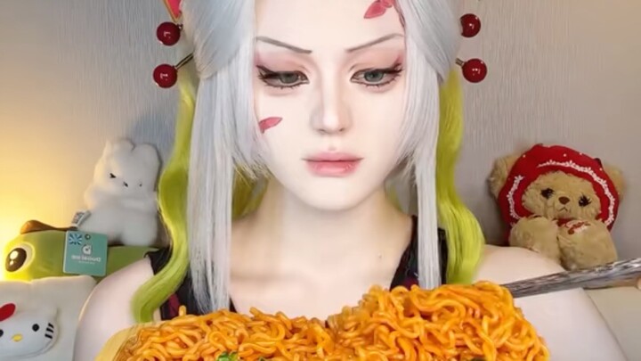 Daki mukbang mì cay