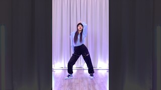 [Female Street Warrior] Ellen covers "Hey Mama" choreographed by Noze [Ellen and Brian]