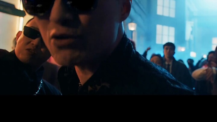 أغنية وانغ فنغ الجديدة "لا أحد يهتم" بدون نسخة وانغ فنغ