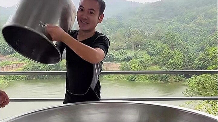 Bilibili’s Greasiest Guy: The Ghee Immortal