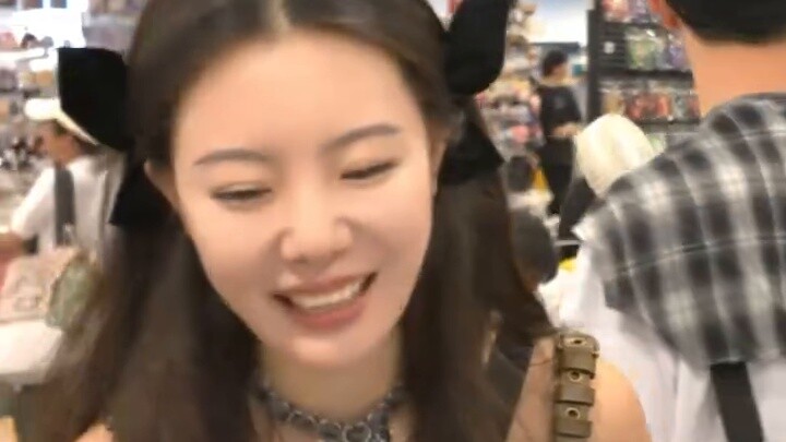 Kenapa tangan semua orang panas sekali! Ayo gosok tanganmu!!!