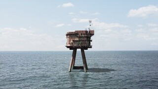 World War 3! Who Occupy This Tower Which Has The Last Nuclear Bomb Will Win!