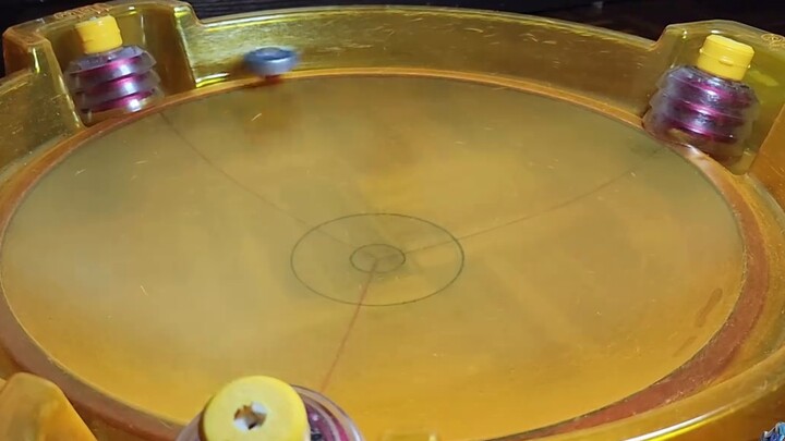 Xuanwu Clock VS Xianglong Destroyer Sword! (Beyblade Burst)